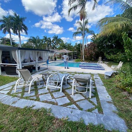 Private Retreat Vila Lake Worth Beach Exterior foto